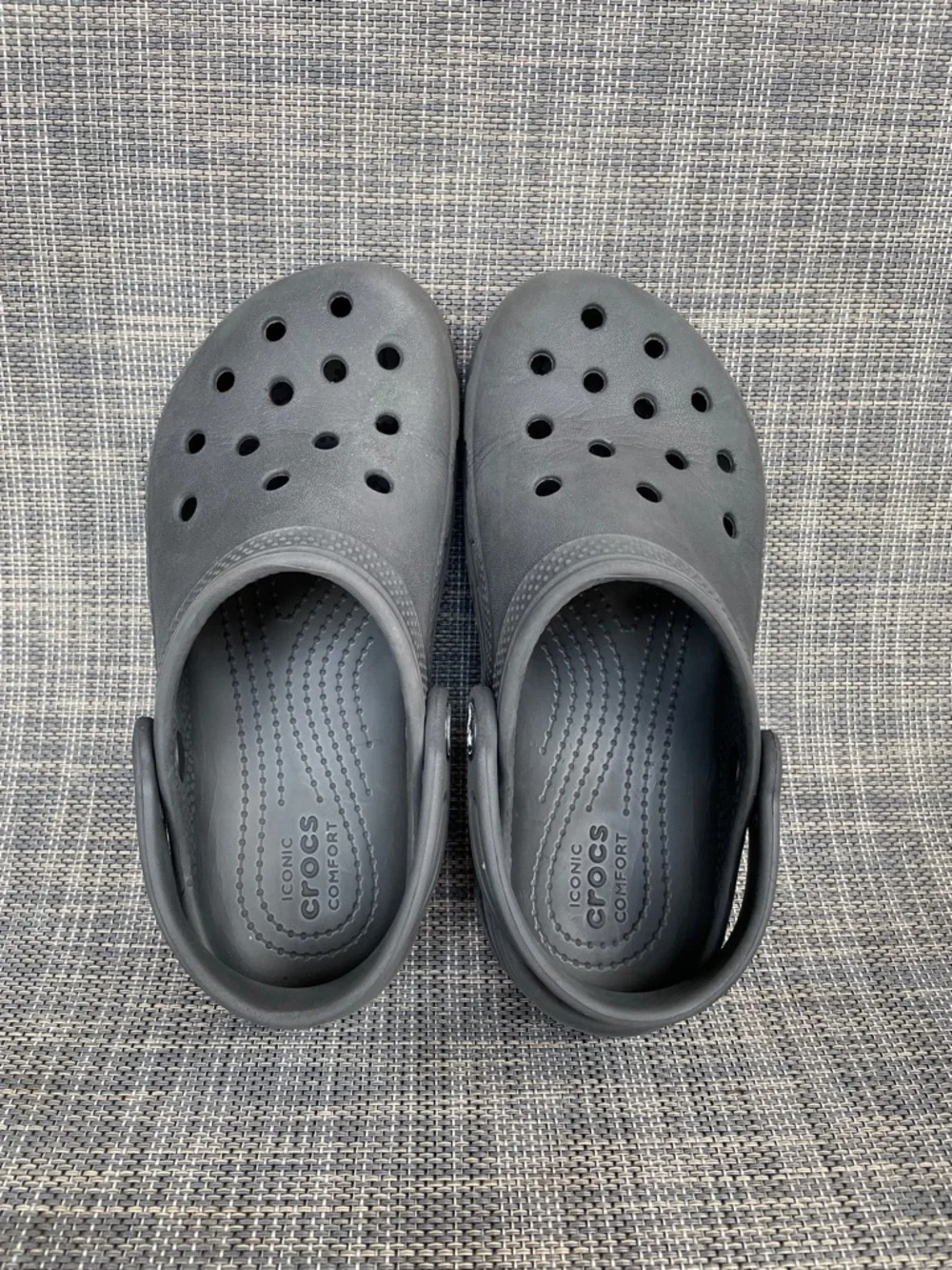 CROCS Kids Classic Clog Slip on sandals in black unisex size 13